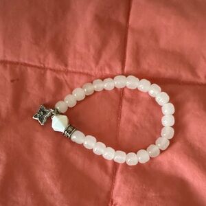 Elegant White Beaded Bracelet